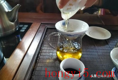 普洱茶怎么泡(普洱茶泡多久出汤)插图3