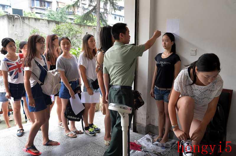 女生当兵的出路和前途（女生当兵有前途