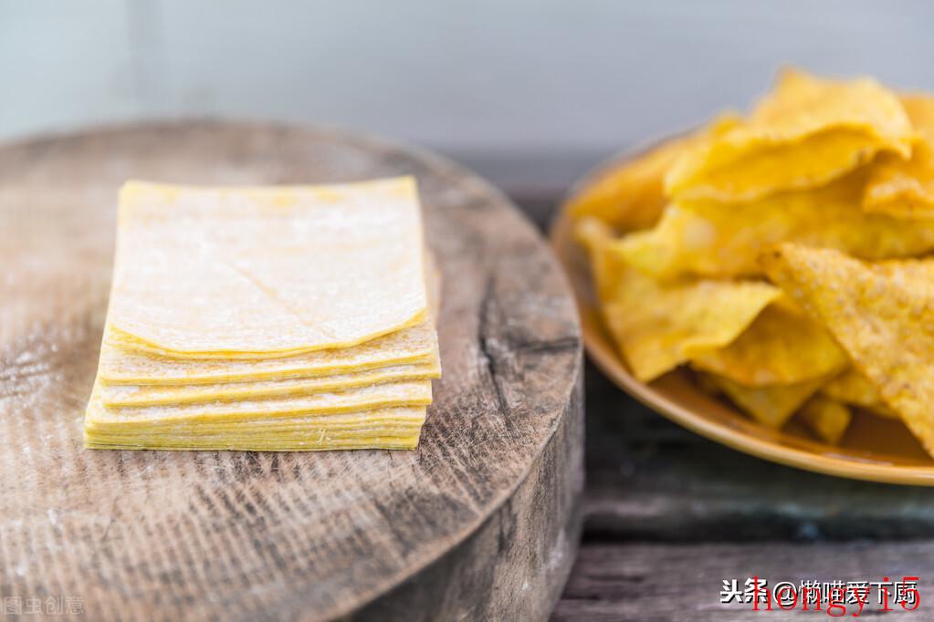 馄饨皮和饺子皮有什么不一样（饺子皮和馄饨皮的区别在哪里）(图5)