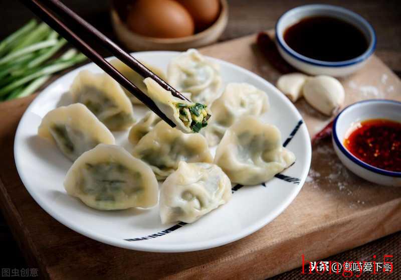 馄饨皮和饺子皮有什么不一样（饺子皮和馄饨皮的区别在哪里）(图1)