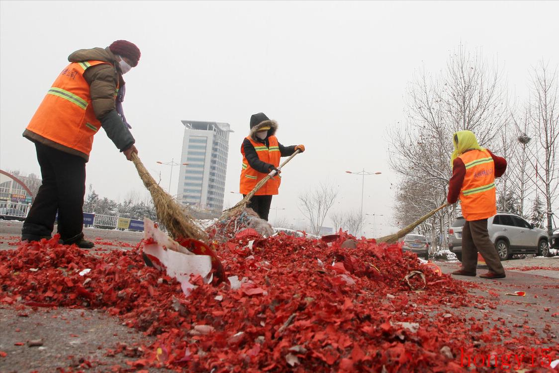 过年为什么不让放烟花爆竹（春节不让放鞭炮的原因）(图5)