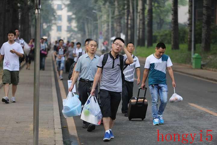 全国最贵的大学学费排名前十五的有哪些