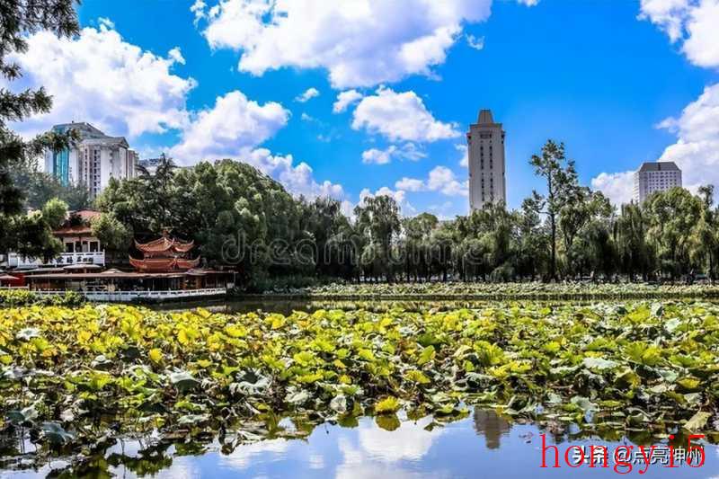 原创 中国最适合避暑的5个城市（去哪里避暑旅游好一点）(图13)