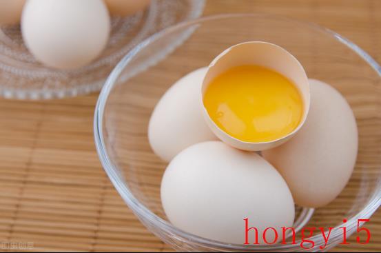 最简单的鸡蛋羹做法蒸（蒸鸡蛋羹的时间是多少）(图1)